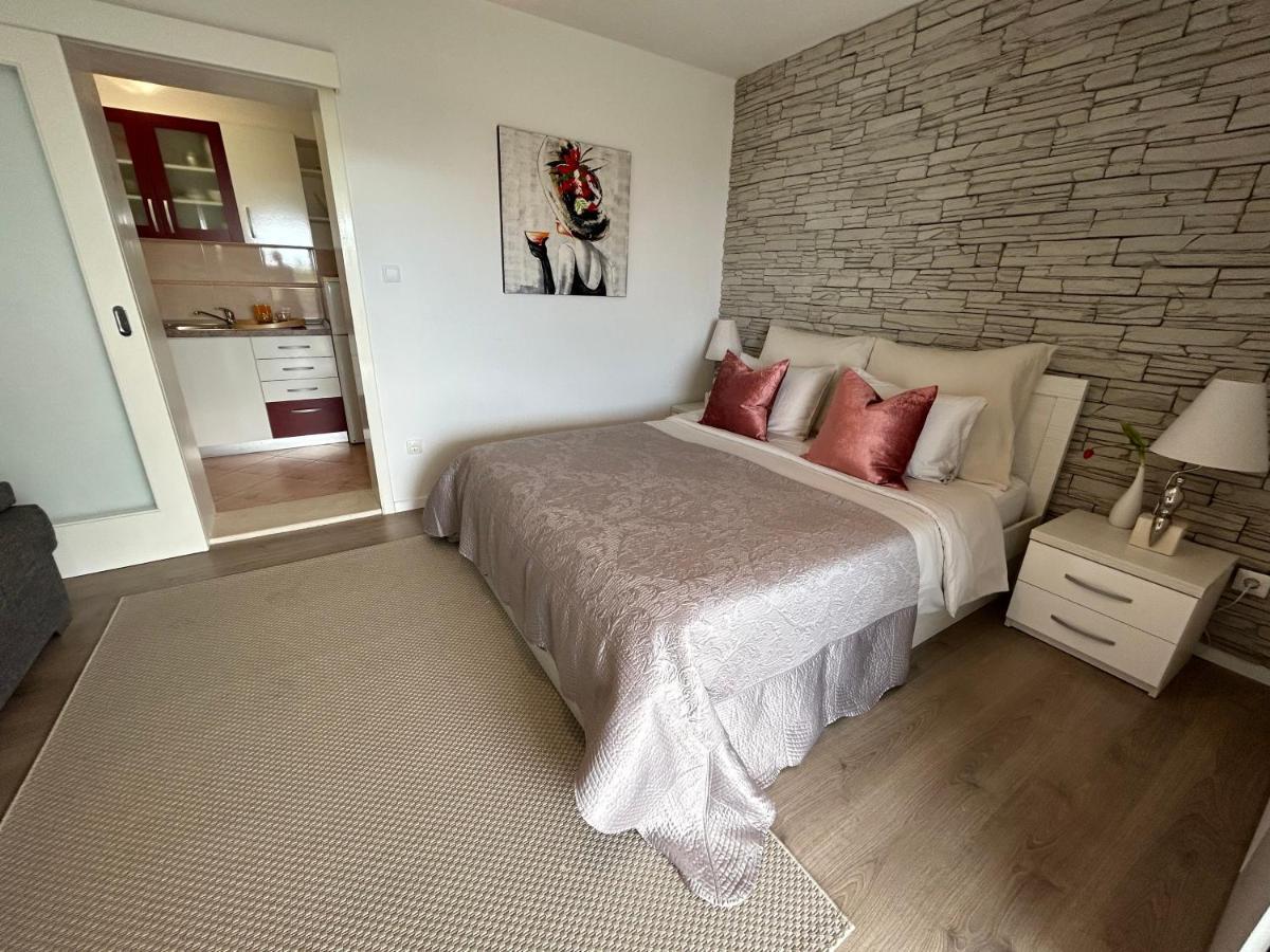 Hvar Pavicic Top View Apartments 赫瓦尔 外观 照片