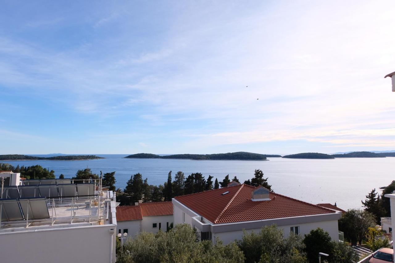 Hvar Pavicic Top View Apartments 赫瓦尔 外观 照片
